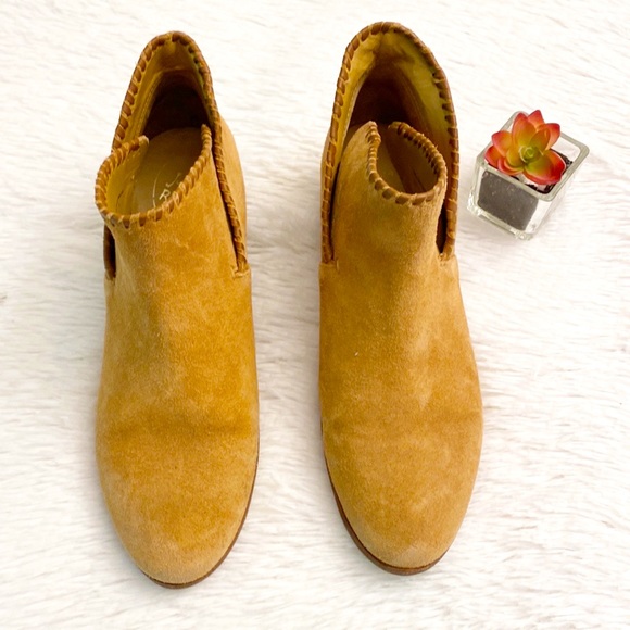 JACK ROGERS x Zappos | Tan Suede Leather Trim Heel Ankle bootie women size 9.5 - Picture 2 of 9